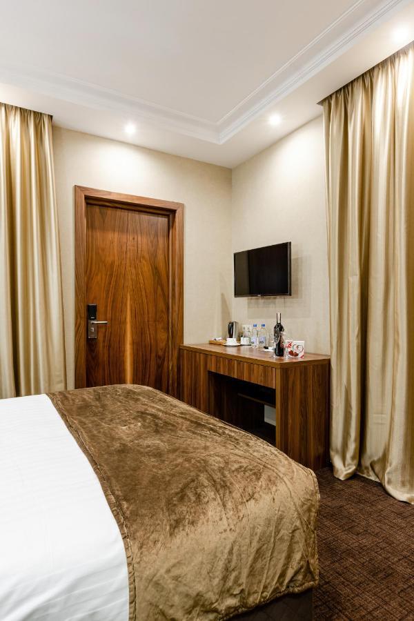 Otel Crystal