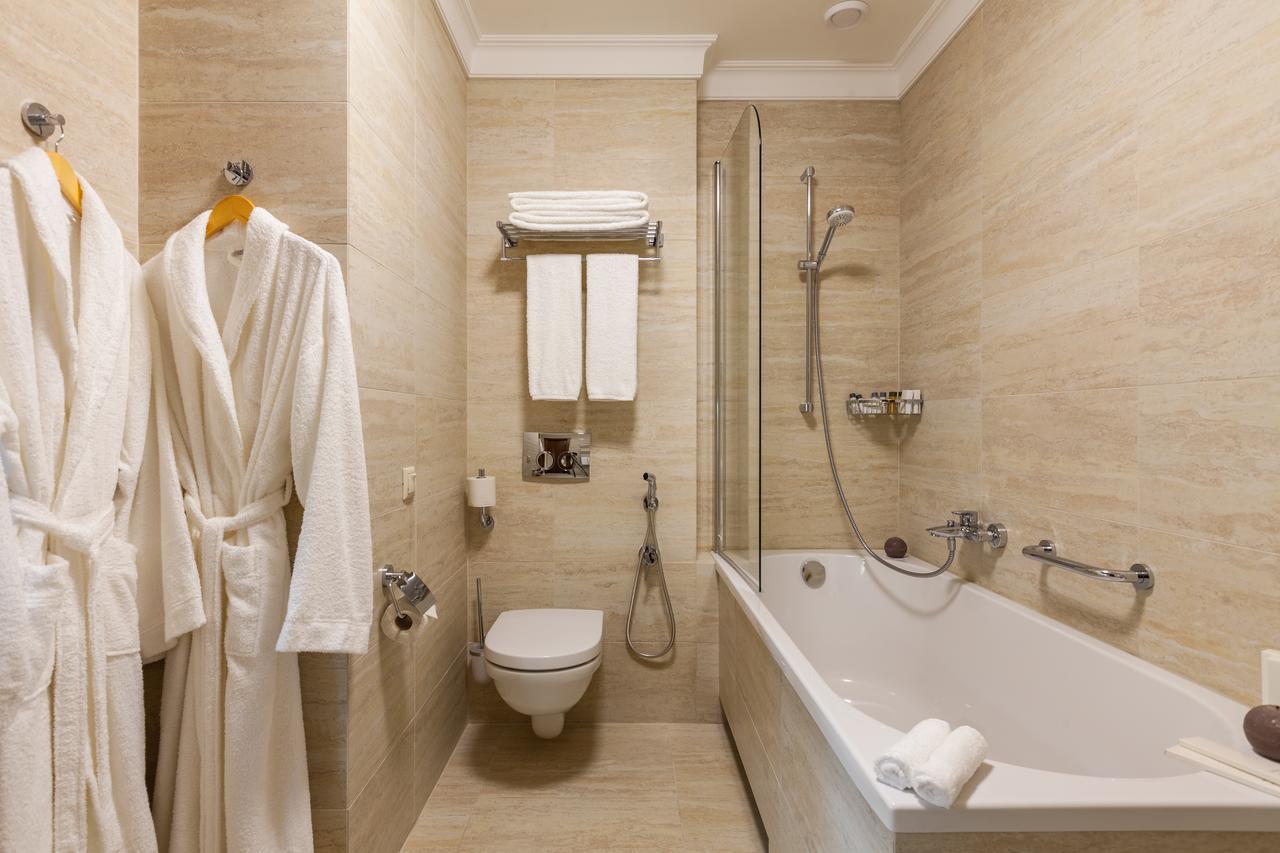 Otel Crystal