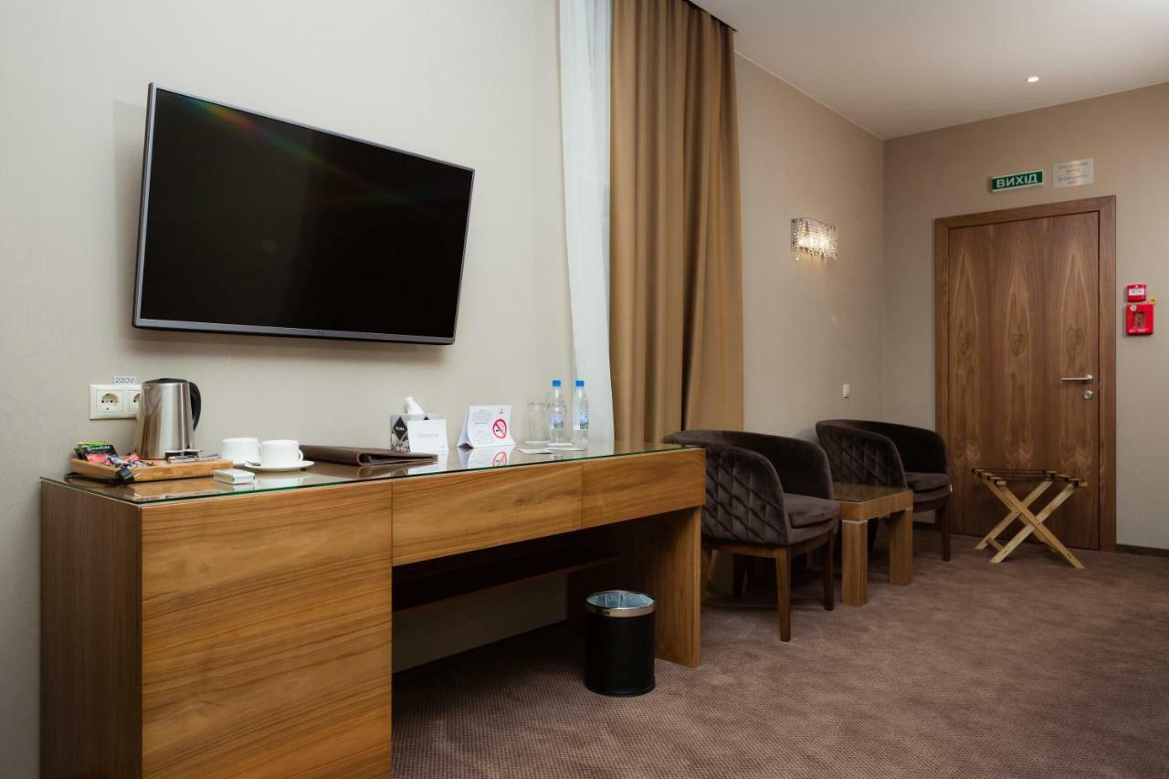 Otel Crystal 3*