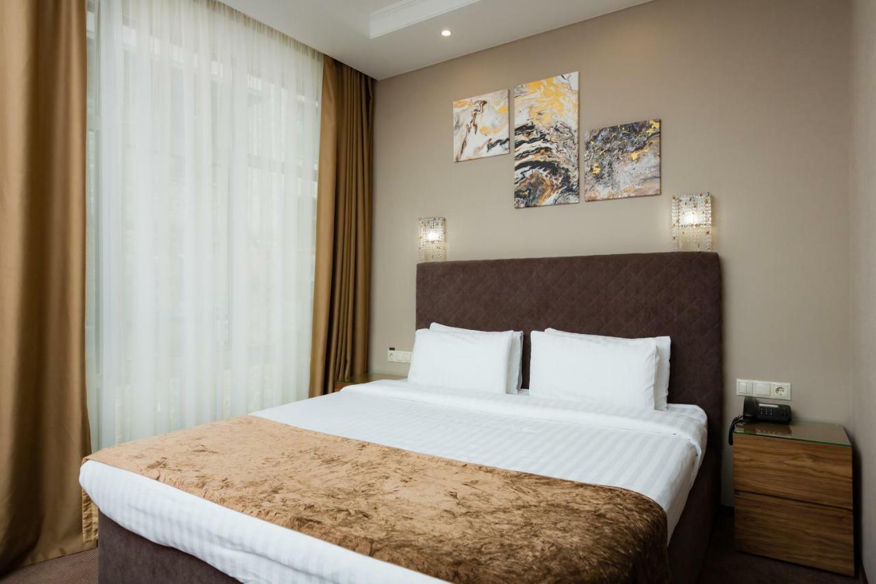 Otel Crystal 3*